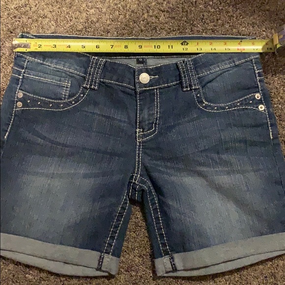 Denim shorts - Picture 6 of 8